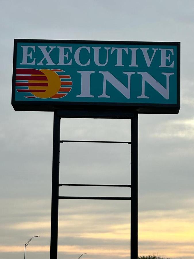 Executive Inn Robstown Esterno foto