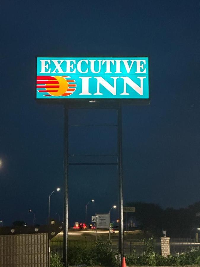 Executive Inn Robstown Esterno foto