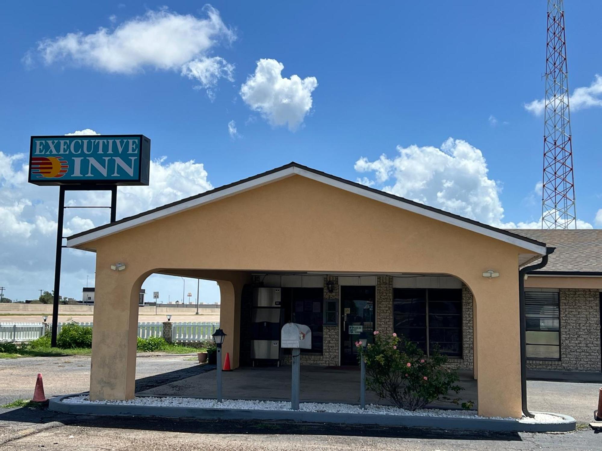 Executive Inn Robstown Esterno foto