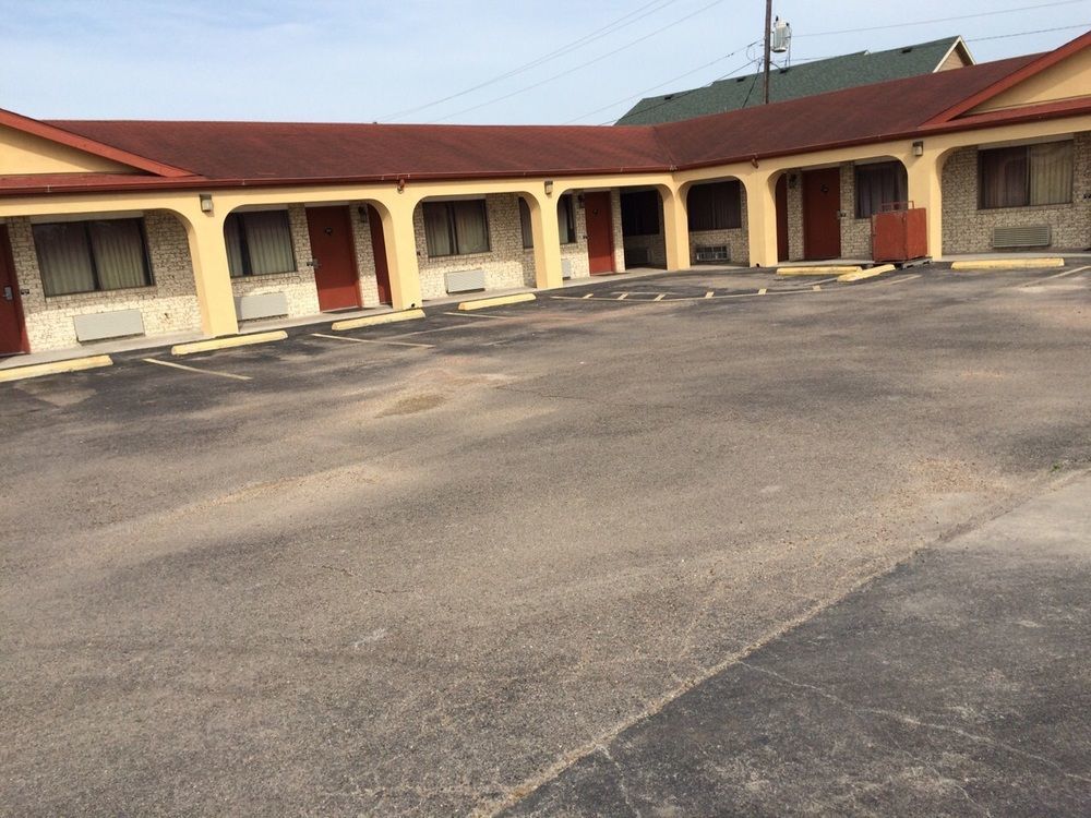 Executive Inn Robstown Esterno foto
